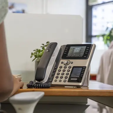 HP Poly Edge E400 IP Phone and Poe-Enabled with Power Supply US, image 8