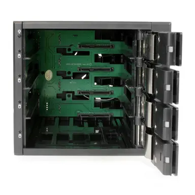 StarTech.com Connect and Hot Swap Four 3.5 in SATA Iii or SAS II Hard Drives to Your Computer, image 8