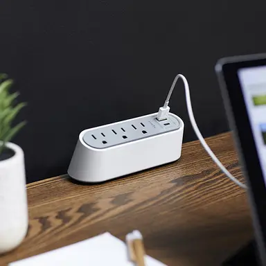 Middle Atlantic Desktop Pwr Ctr 3 OL USB A/C WH, image 6