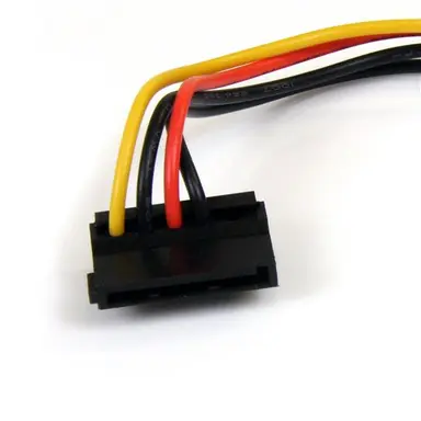 StarTech.com Power a Serial ATA Hard Drive from a Conventional LP4 Power Supply Connection, image 7