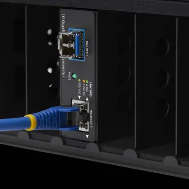 StarTech.com Convert 100M to 10GBASE-T Copper (RJ-45) to 10G Fiber Using an Open SFP+ Slot, image 8