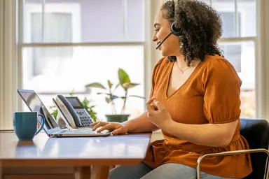 HP Poly Voyager 4320-M Microsoft Teams Certified USB-a Headset +BT700 Dongle TAA US, image 8