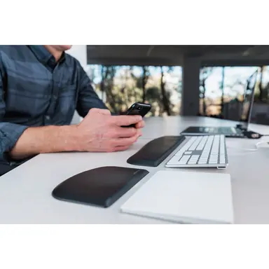 Kensington Computer Ergosoft Wrist Rest for Slim Keyboards, image 6