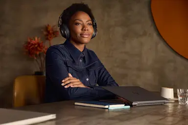 HP Poly Voyager Surround 85 UC USB-C Headset +USB-C/A Adapter +CHARGING Stand, image 7